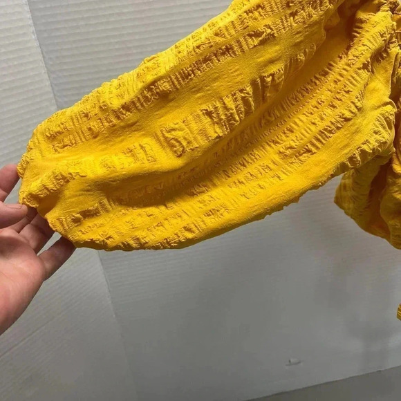 LUSH WOMENS SIZE S CROP TOP TIE FRONT YELLOW NWT - Picture 3 of 6